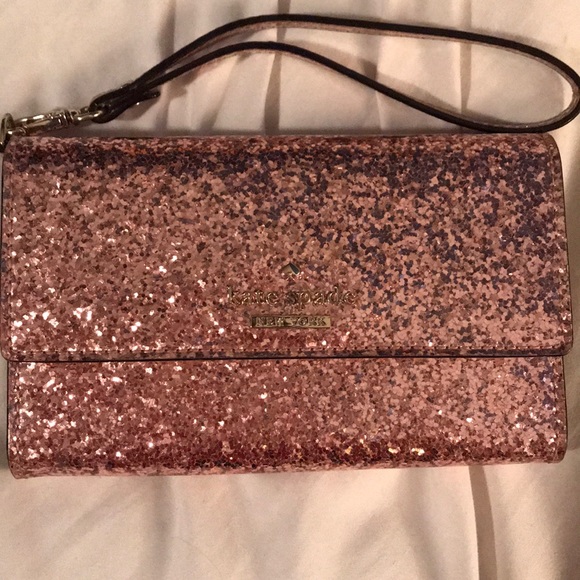 kate spade Handbags - Kate Spade wristlet